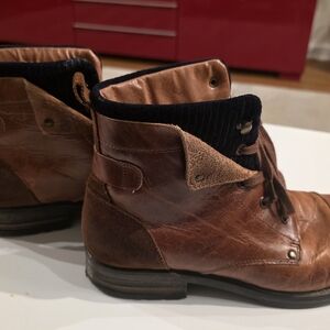 Steve Madden Two-Tone Brown Leather Boots